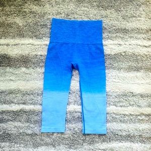 Yelete Blue Ombre Athletic Leggings